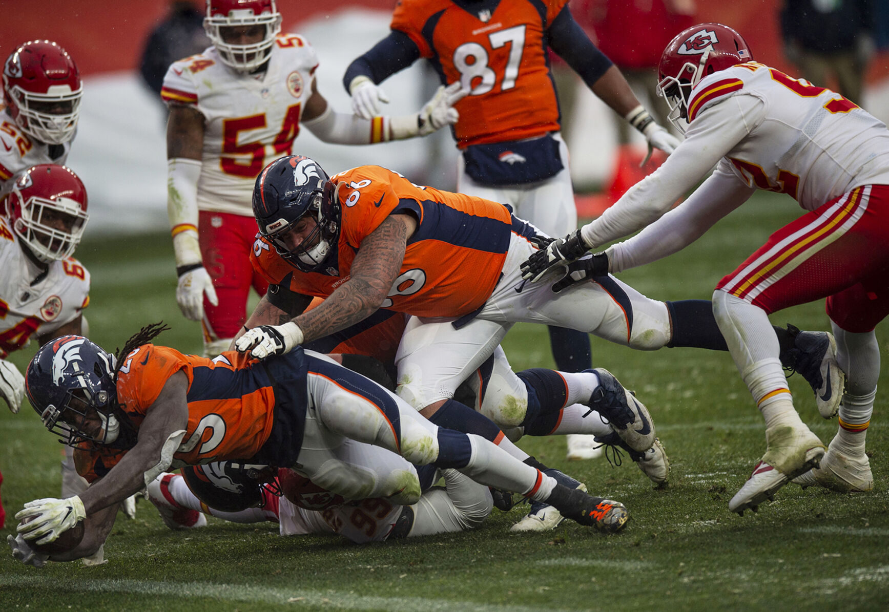 Broncos